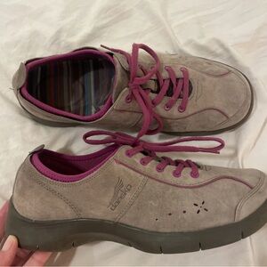 Dansko 41 Tan and Pink/purple Sneakers Comfortable Everyday Wear